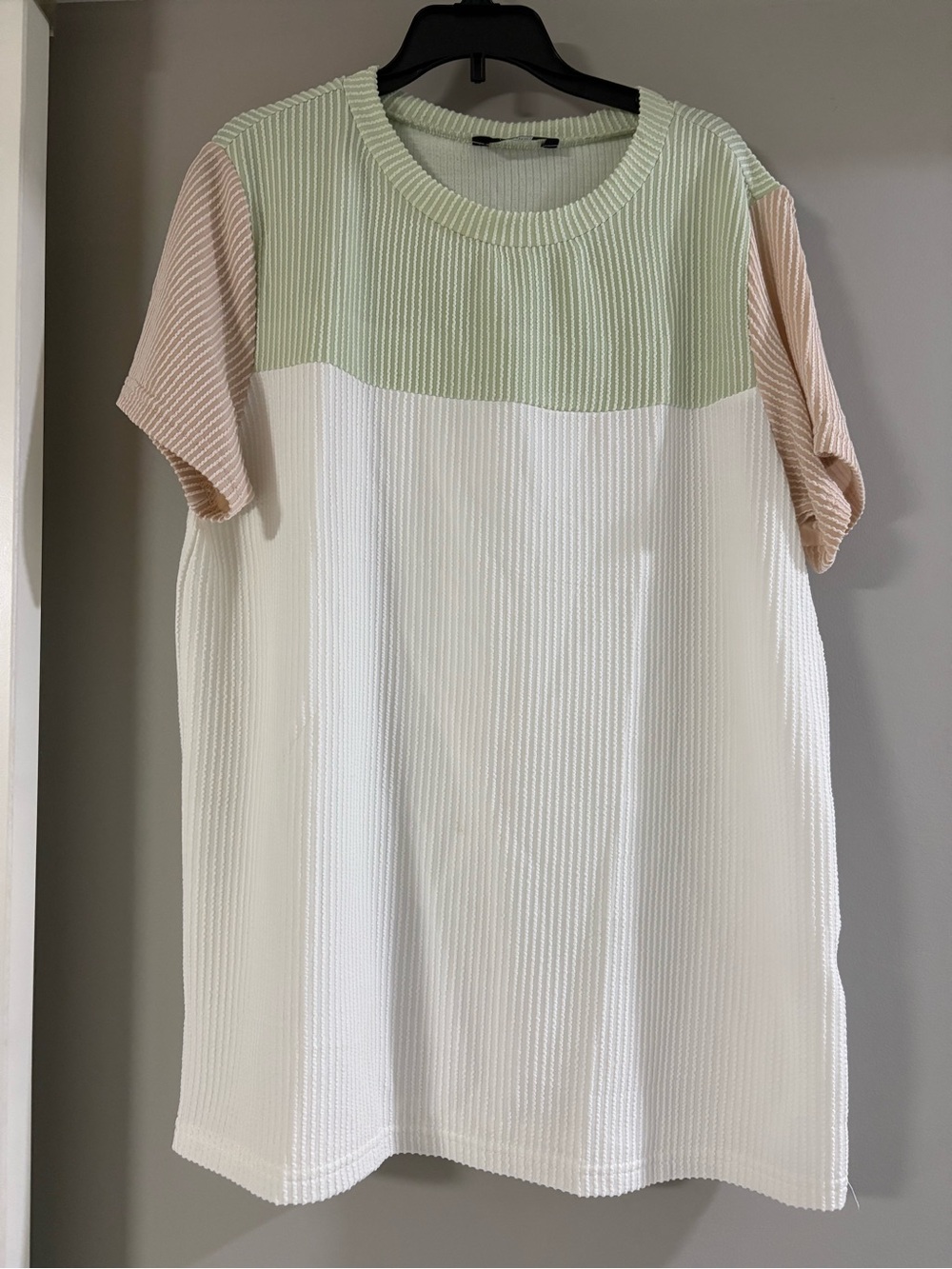 Colorblock Short Sleeve Knit Top - Cream, Pastel Green & Blush